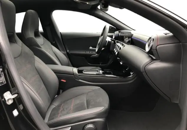 Angebotsdetails Mercedes-Benz CLA 200d Coupe Night-Paket Schwarz-Lack kosmosschwarz