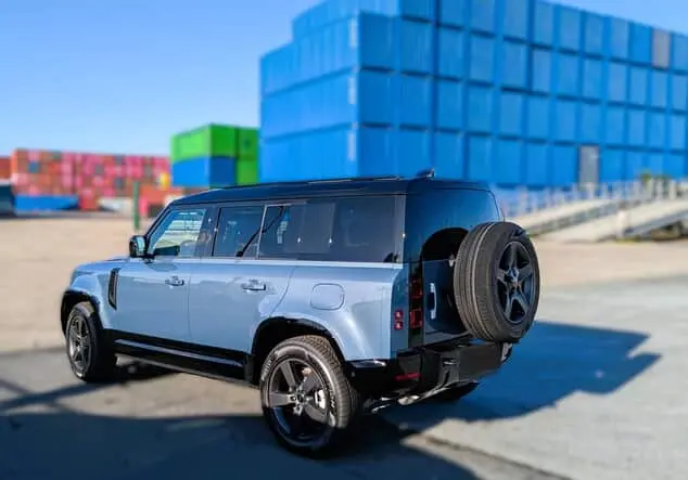 Angebotsdetails Land Rover Defender Defender 110 D300 Automatik auf Anfrage