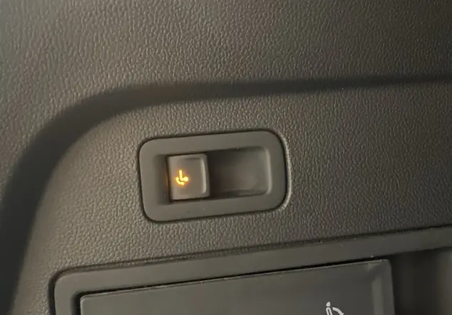 Angebotsdetails Volkswagen Tiguan Allspace 2.0 TDI 4Motion R-Line 'Blac Schwarz (Deep Black Perleffekt)