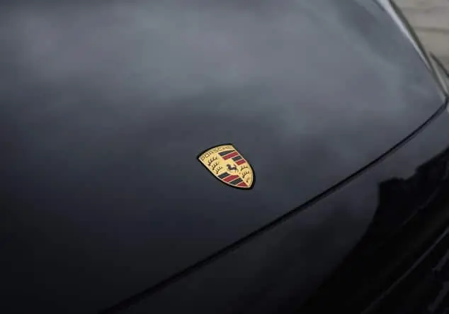 Angebotsdetails Porsche Cayenne Cayenne S, 474 PS, Anhängerkupplung, Automatik, schwarz