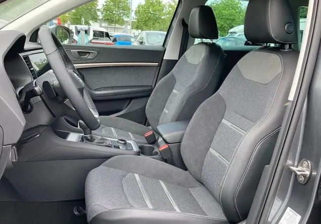 Angebotsdetails Seat Ateca Xperience 1.5 TSI 110 kW (150 PS) 7-Gang BLACK WEEK Grau, Schwarz, Weiß