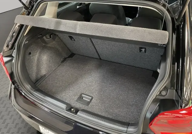 Angebotsdetails Volkswagen Polo 1.0 TSI Highline / Einparkhilfe Schwarz (Deep Black Perleffekt)