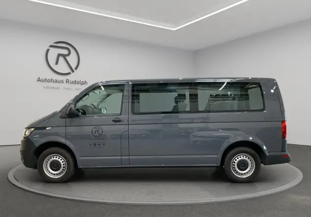 Angebotsdetails Volkswagen T6.1 Kombi 2.0 TDI LR / 9-Sitzer Grau (Pure Grey)