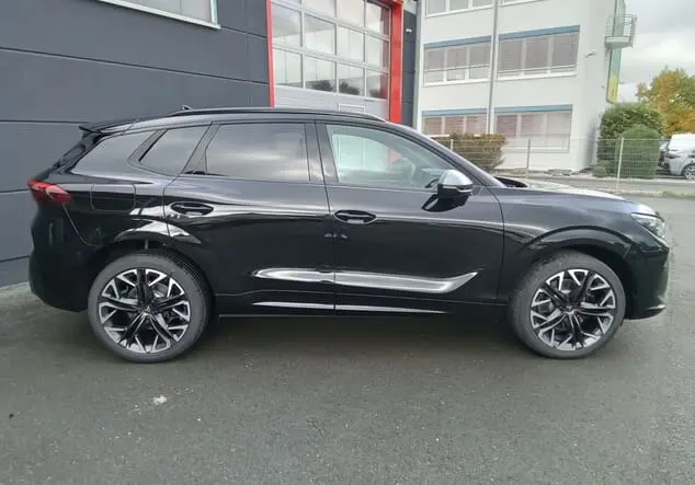 Angebotsdetails Cupra Terramar Cupra Terramar VZ 2.0 TSI 195 kW (265 PS) 7-Gang-DSG 4Drive Midnight Schwarz Metallic