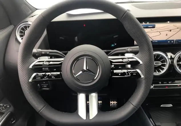 Angebotsdetails Mercedes-Benz GLA 200 ++sofort verfügbar++ Metalliclack mountaingrau