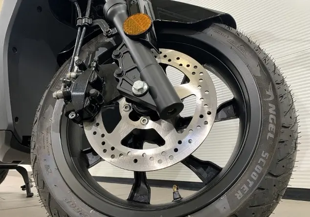 Angebotsdetails Seat Mo Mo 95 km/h Grau (Hellgrau )