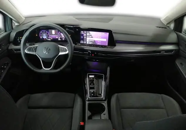 Angebotsdetails Volkswagen Golf Golf VIII STYLE 2.0TDI 150PS ACC.AHK.KAMERA.NAVI+VC.LED.LKRD-HZG.SH Delfingrau Metallic