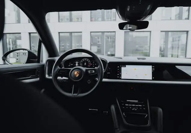 Angebotsdetails Porsche Cayenne Cayenne S, 474 PS, Anhängerkupplung, Automatik, schwarz
