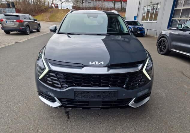 Angebotsdetails Kia Sportage Spirit 4WD DRIVE Grau ((H8G) PENTA METAL M)