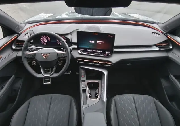 Angebotsdetails Cupra Terramar Cupra Terramar VZ 2.0 TSI 195 kW (265 PS) 7-Gang-DSG 4Drive Fiord Blau