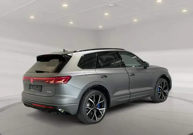 Angebotsdetails Volkswagen Touareg eHybrid 3.0 TSI 4motion ++sofort verfügbar++ Siliziumgrau matt