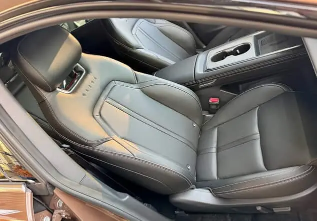 Angebotsdetails Mazda 6E 6e 258PS TAKUMI*LEDER-S*PANO MELTING COPPER M