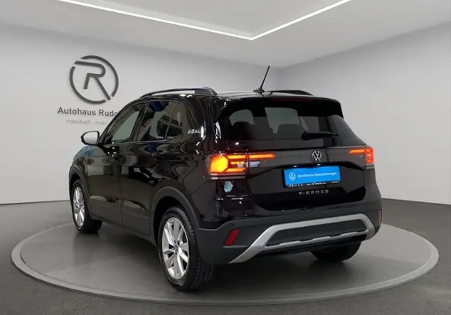 Angebotsdetails Volkswagen T-Cross 1.0 TSI Goal / Schwarz (Deep Black Perleffekt)