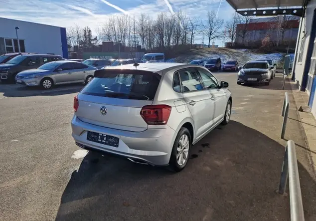 Angebotsdetails Volkswagen Polo VI 1,0 TSI Highline R-Line Silber (Reflexsilber Metallic)