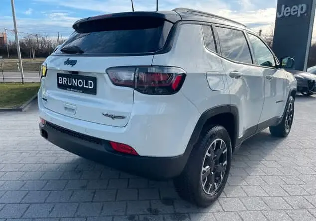 Angebotsdetails Jeep Compass PHEV MY22 + Trailhawk Zweifarb-Lackierung Alpine White/Dach Schwarz