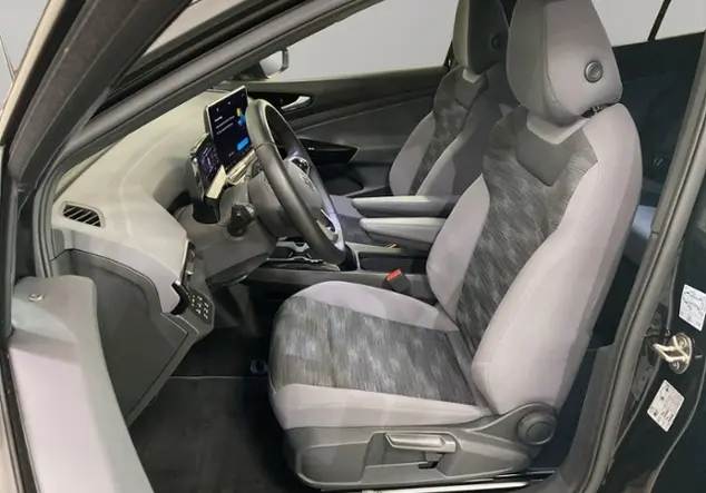 Angebotsdetails Volkswagen ID.4 Pure 55 kWh / Schwarz (Grenadillschwarz Metallic)
