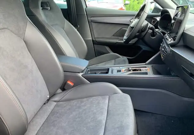 Angebotsdetails Cupra Formentor VZ 2.0 TSI 245 kW (333 PS) 7-Gang 4Drive Schwarz, Grau und Weiß