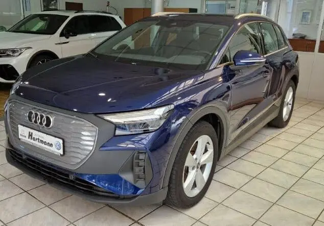 Angebotsdetails Audi Q4 Q4 e-tron 150 kW Navarrablau Metallic