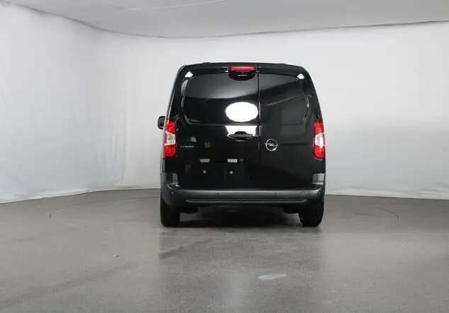 Angebotsdetails Opel Combo Opel Combo Cargo L1 mit normaler Nutzlast 1.5 Diesel 75 kW (102 PS) 6-Gang Karbon Schwarz Metallic