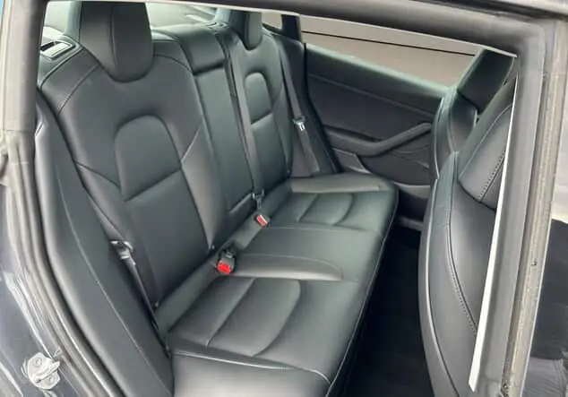 Angebotsdetails Tesla Model 3 Performance grau