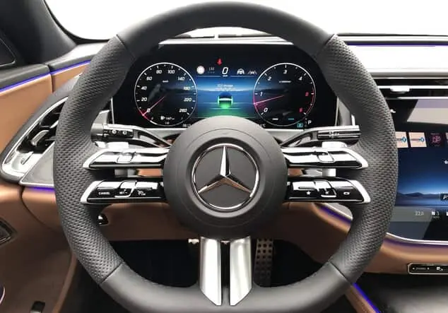 Angebotsdetails Mercedes-Benz E 450 d 4MATIC T-Modell ++sofort verfügbar++ Schwarzlack obsidianschwarz