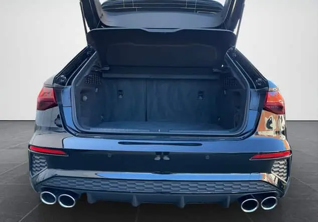 Angebotsdetails Audi S3 Audi S3 Sportback TFSI 228 (310) kW (PS) S tronic Mythosschwarz Metallic