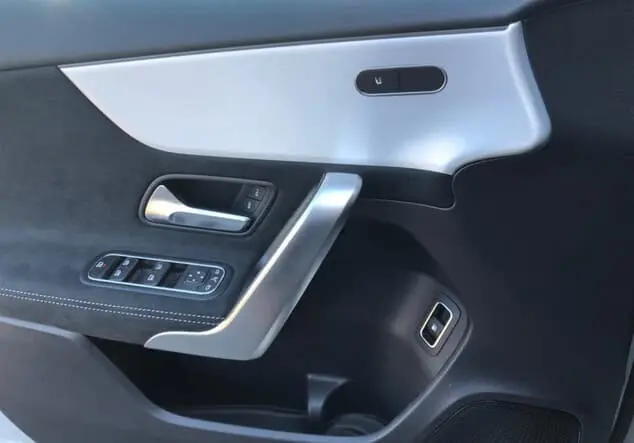 Angebotsdetails Mercedes-Benz A 250 e Manufaktur lack manufaktur alpingrau uni