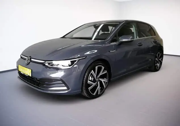 Angebotsdetails Volkswagen Golf Golf VIII STYLE 2.0TDI 150PS ACC.AHK.KAMERA.NAVI+VC.LED.LKRD-HZG.SH Delfingrau Metallic