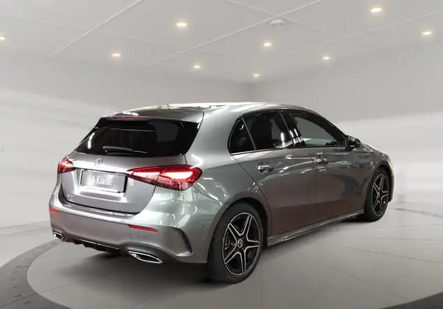 Angebotsdetails Mercedes-Benz A 180 ++sofort verfügbar++ Graulack mountaingrau