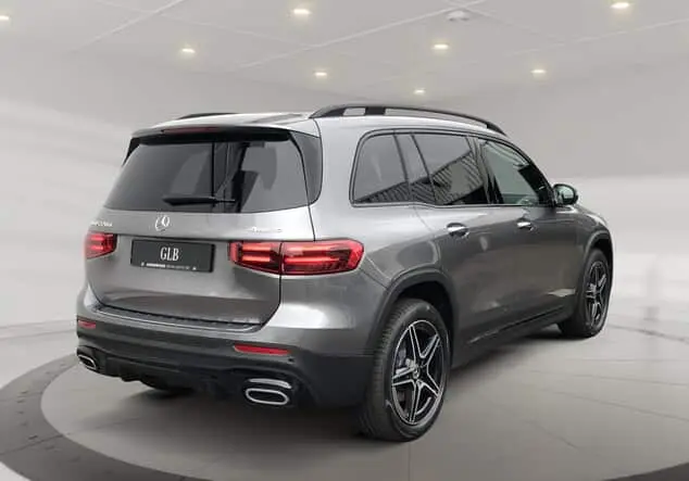 Angebotsdetails Mercedes-Benz GLB 220 d 4MATIC ++sofort verfügbar++ Graulack mountaingrau