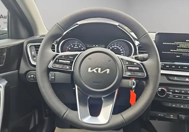 Angebotsdetails Kia Ceed Sportswagon Vision Grau ((H8G) DARK PENTA METAL M)