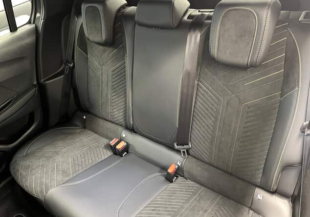 Angebotsdetails Peugeot 208 1.2 Hybrid 110 GT Seleniumgrau