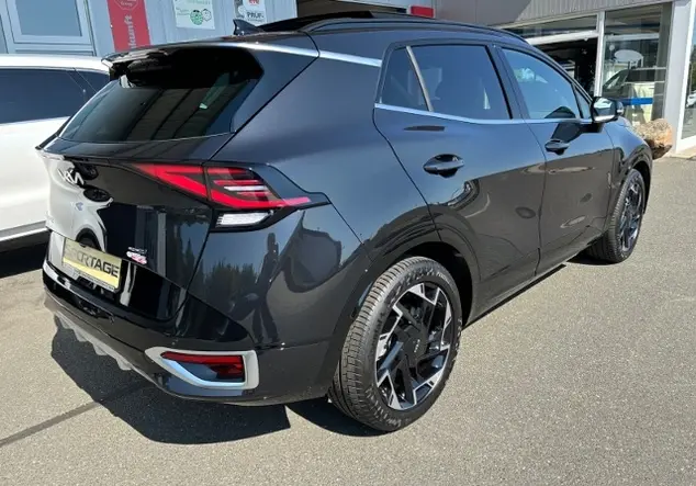 Angebotsdetails Kia Sportage 1.6 CRDi DCT GT-line SO GD - D Schwarz (Zilana schwarz Metallic)
