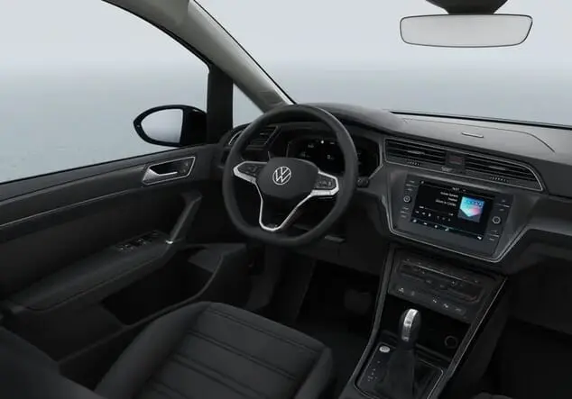 Angebotsdetails Volkswagen Touran Volkswagen Touran Highline R-Line 1.5 TSI 110 kW (150 PS) 7-Gang-DSG Delfingrau Metallic