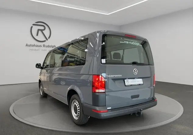 Angebotsdetails Volkswagen T6.1 Kombi 2.0 TDI LR / 9-Sitzer Grau (Pure Grey)