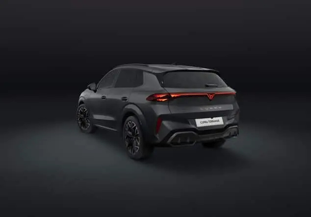 Angebotsdetails Cupra Terramar 1.5 e-HYBRID 200 kW (272 PS) 6-Gang-DSG Enceladus Grau Matt