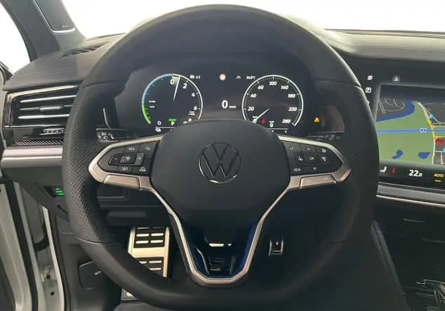Angebotsdetails Volkswagen Touareg eHybrid 3.0 TSI 4motion ++sofort verfügbar++ OryxweiÃ perlmutteffekt