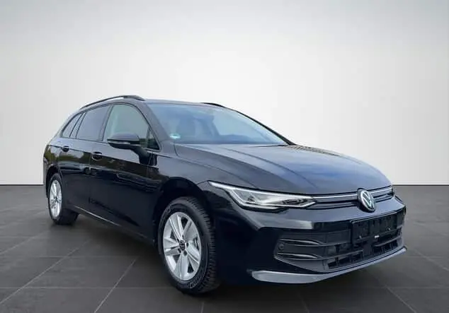 Angebotsdetails Volkswagen Golf Golf Variant Life 2,0 l TDI SCR 110 kW (150 PS) 7-Gang-Doppelkupplungsgetriebe Grenadillschwarz Metallic