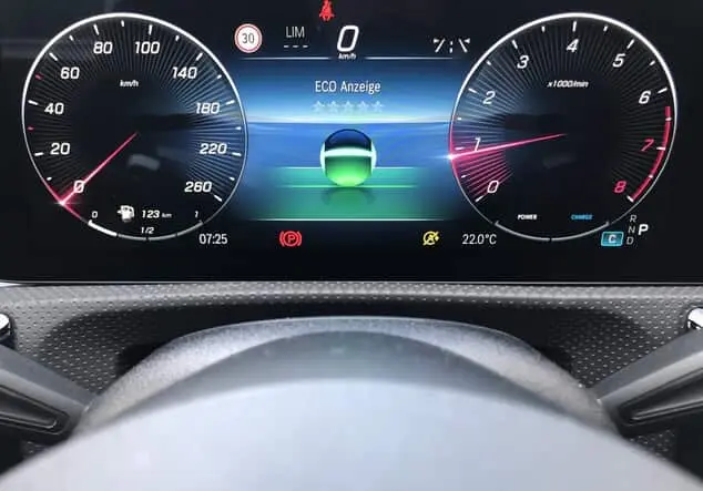 Angebotsdetails Mercedes-Benz CLA 200 Shooting Brake ++verfügbar ab 27.09.25++ Grau manufaktur lack manufaktur alpingrau uni
