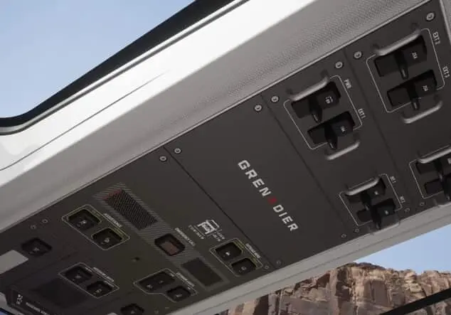 Angebotsdetails INEOS Grenadier Station Wagon | Trialmaster | Schnorchel | | CarPlay Schwarz