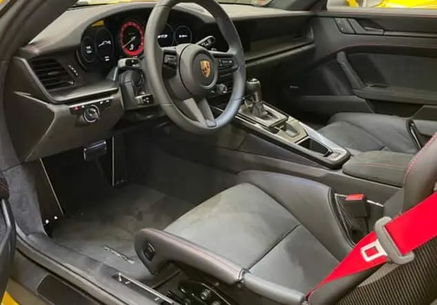 Angebotsdetails Porsche 911 GT3 992 Racinggelb
