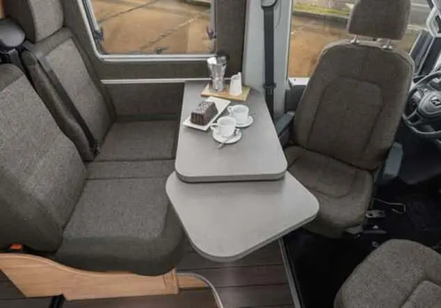 Angebotsdetails KNAUS BoxDrive 680 ME Schwarz