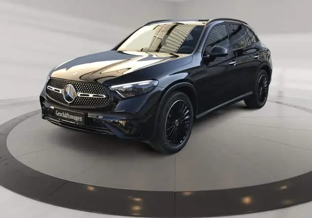 Angebotsdetails Mercedes-Benz GLC 300 4MATIC ++sofort verfügbar++ Metalliclack obsidianschwarz