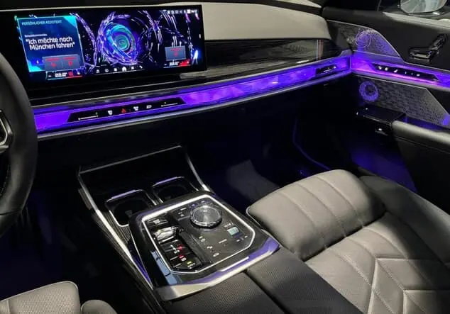 Angebotsdetails BMW M760 e xDrive ++sofort verfügbar++ Frozen pure grey