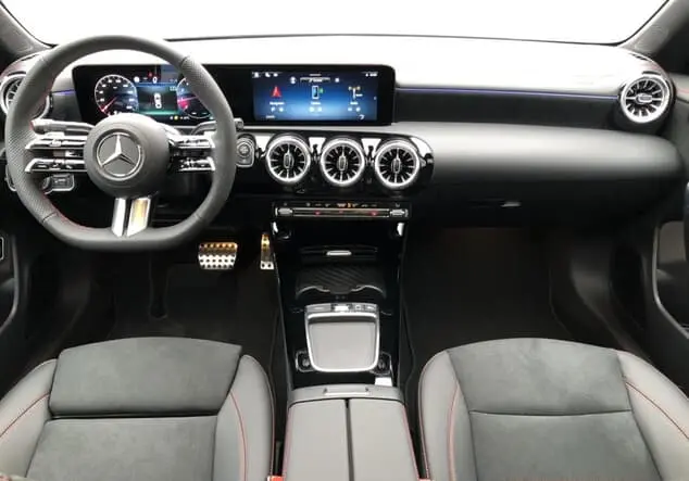 Angebotsdetails Mercedes-Benz CLA 200 Coupe AMG-Line Grau-Lack mountaingrau