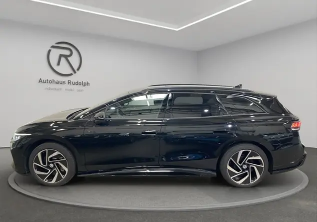 Angebotsdetails Volkswagen ID.7 Tourer 4Motion GTX KLIMA NAVI ALU Schwarz (Grenadillschwarz Metallic)