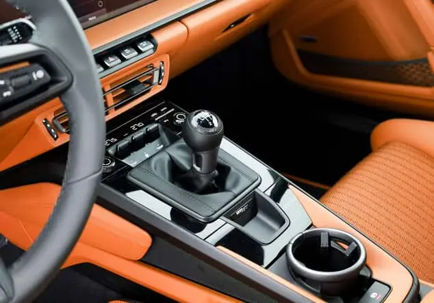 Angebotsdetails Porsche 911 S/T | Lift | 6-Gang | Heritage Design | Schalensitze | LED-Matrix | Bose Blau