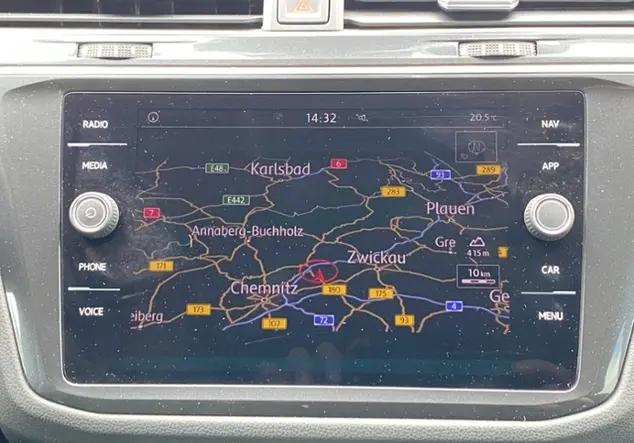 Angebotsdetails Volkswagen Tiguan 2.0 TDI Highline R-Line 'Black Style' Grau (Indiumgrau Metallic)