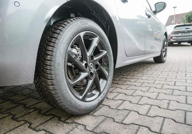 Angebotsdetails Opel Corsa GS-Line Graumetallic