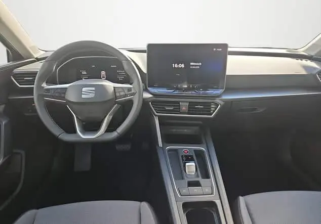 Angebotsdetails Seat Leon Sportstourer Leon Sportstourer Road Edition 2.0 TDI 110 kW (150PS) 7-Gang-DSG Fiord Blau